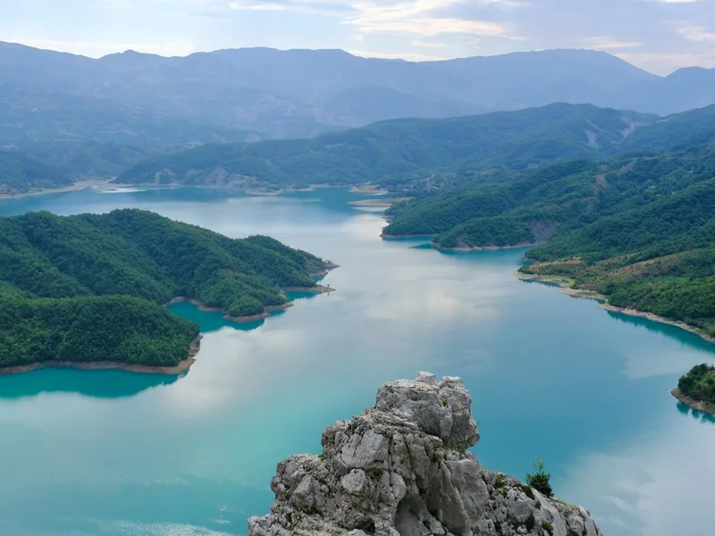 Bovilla Lake & Gamti Mountain